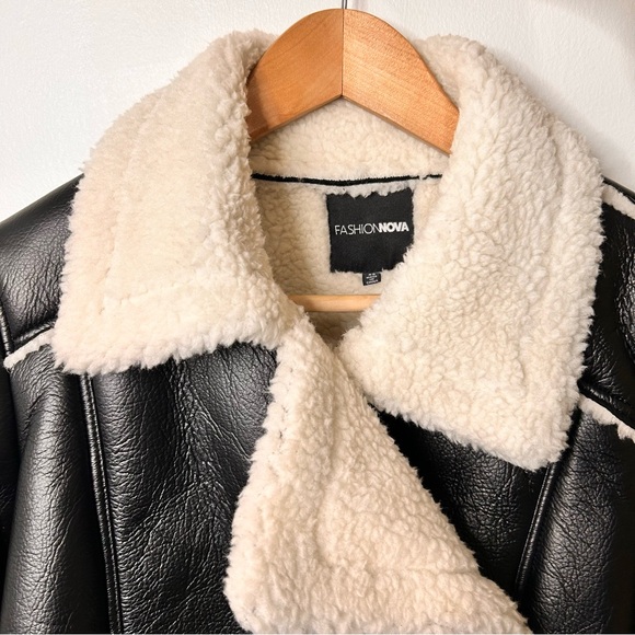 Fashion Nova Faux Leather Sherpa-Lined Moto Jacket - Size XS - Picture 8 of 13